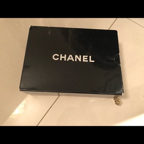 Stunning vintage Chanel bag. Original packaging - Picture 4 of 8